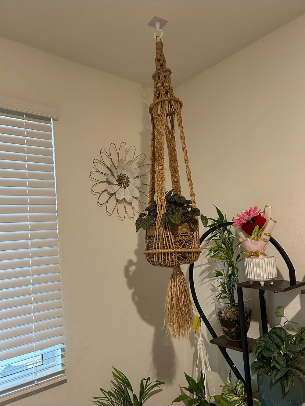 Handmade jute Macrame plant hanger
